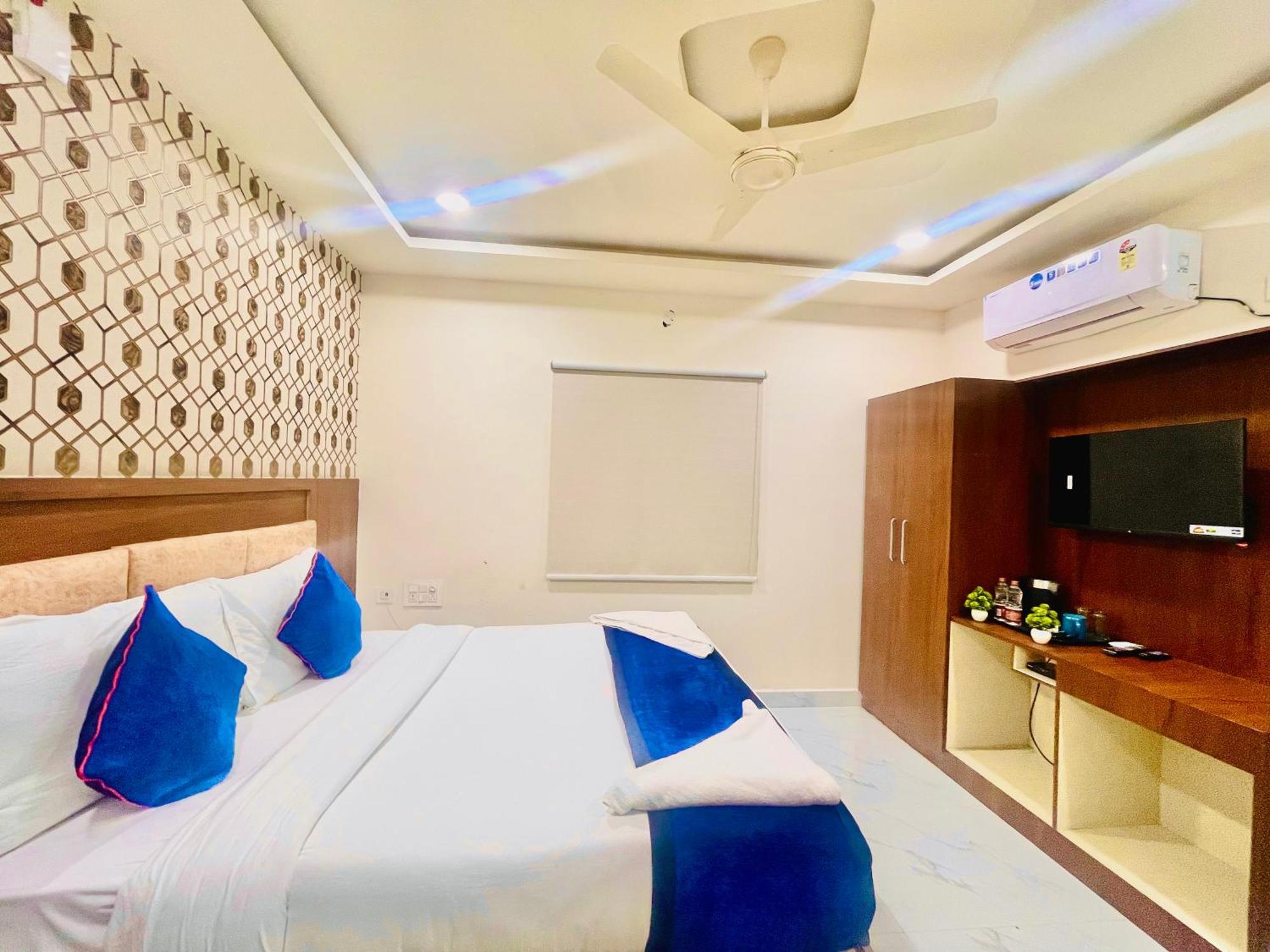 Hotel Eagle Grand Hyderabad Airport Zone シャムシャバード エクステリア 写真
