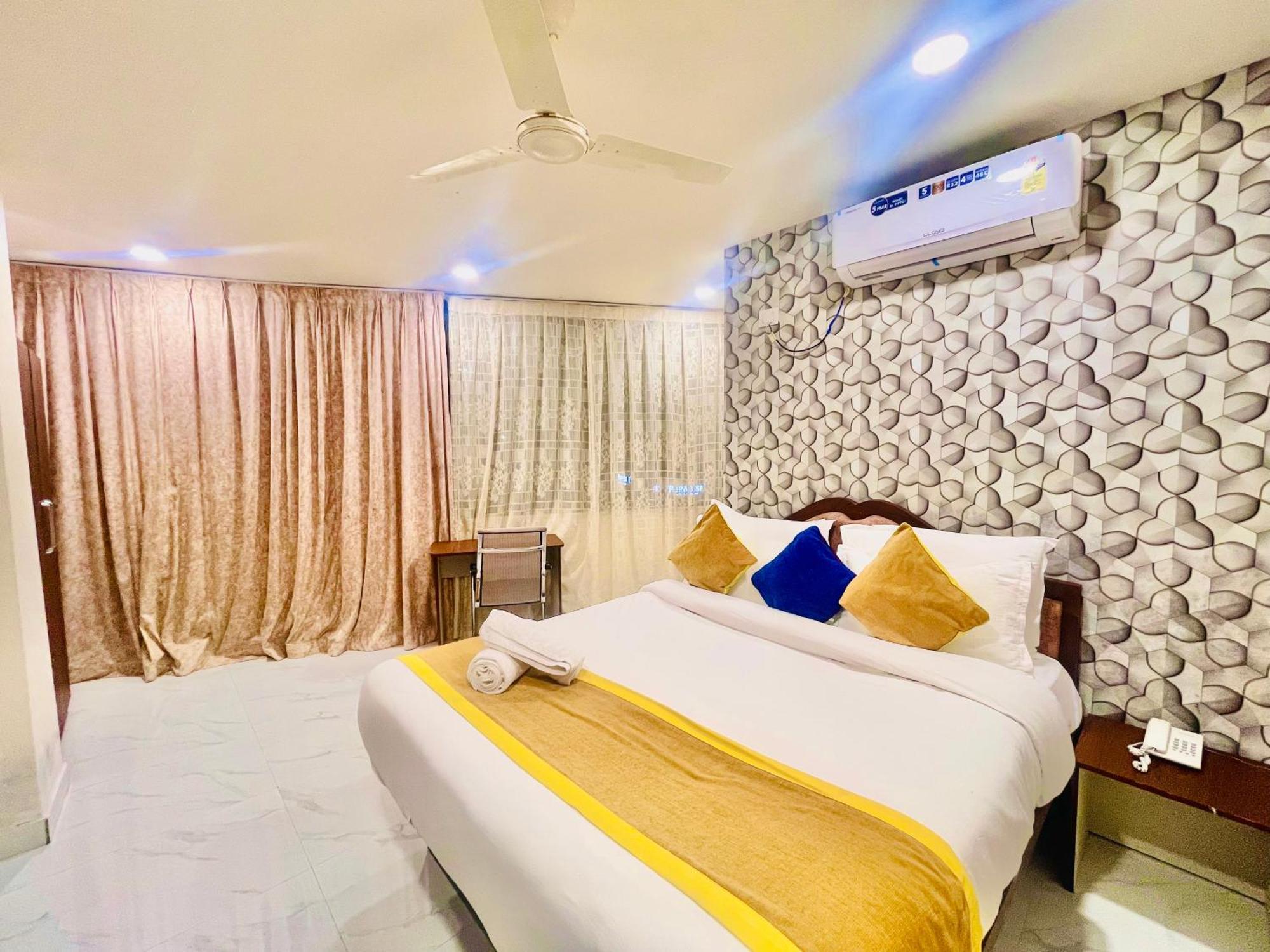 Hotel Eagle Grand Hyderabad Airport Zone シャムシャバード エクステリア 写真