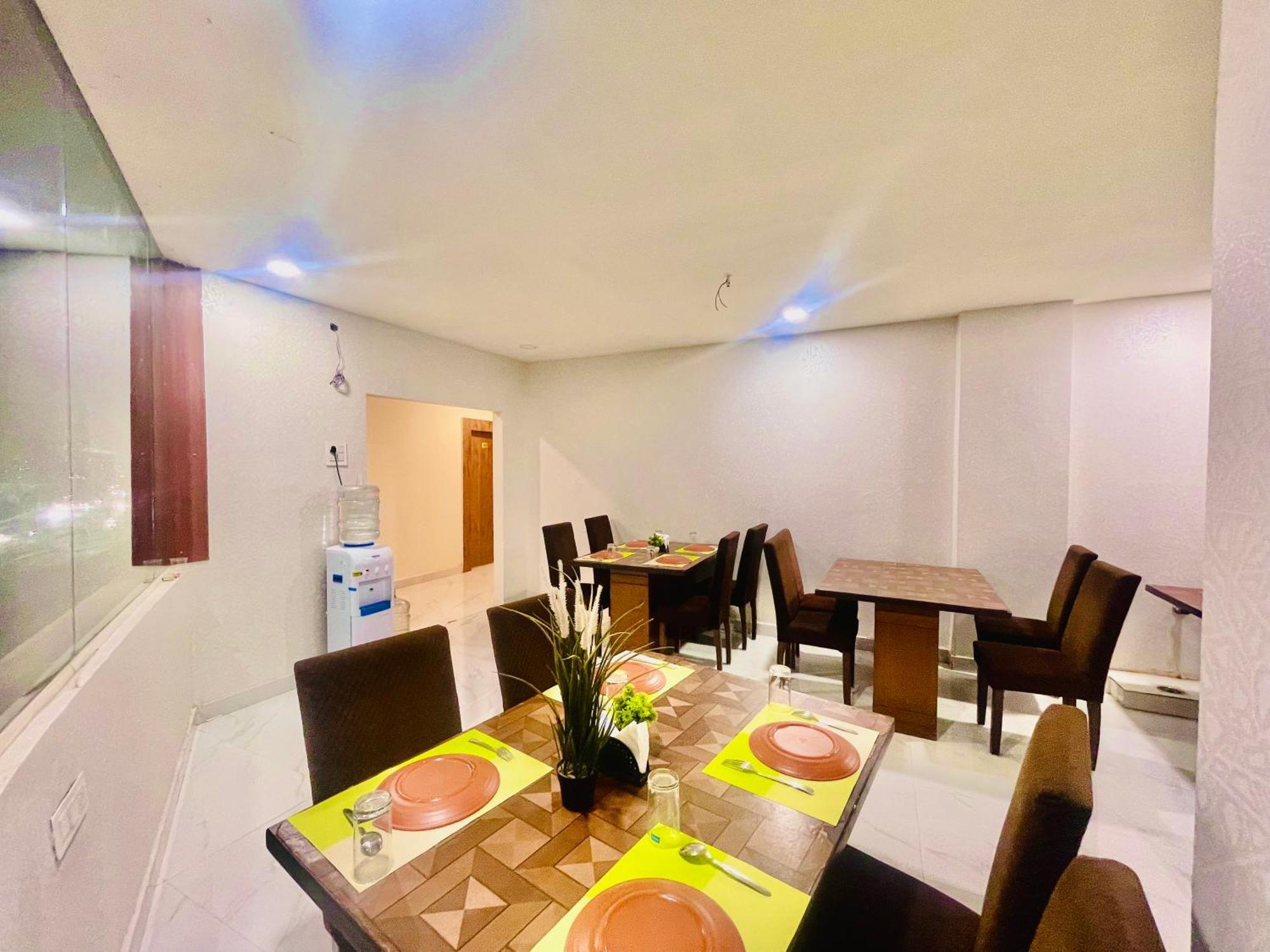 Hotel Eagle Grand Hyderabad Airport Zone シャムシャバード エクステリア 写真