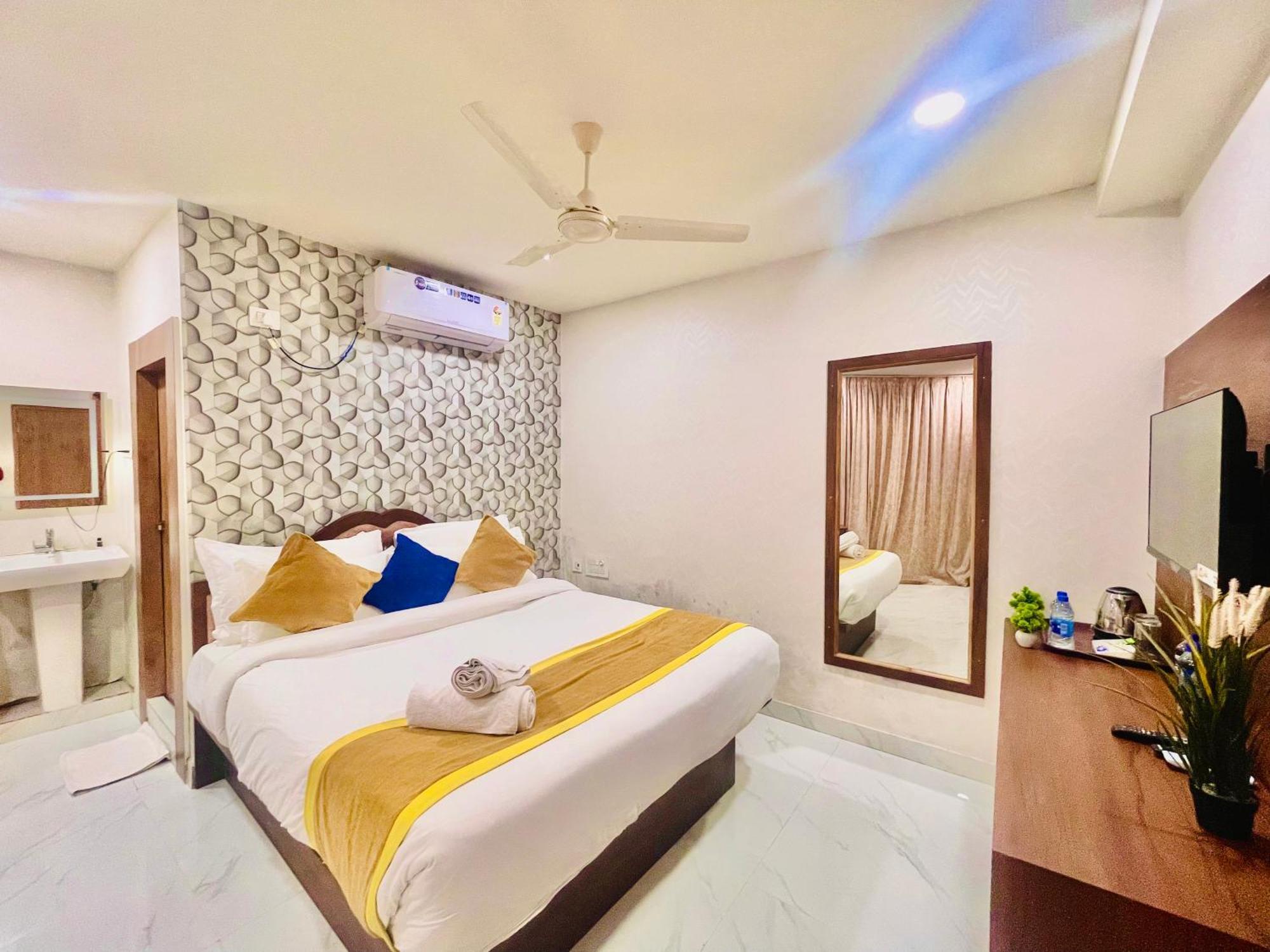 Hotel Eagle Grand Hyderabad Airport Zone シャムシャバード エクステリア 写真