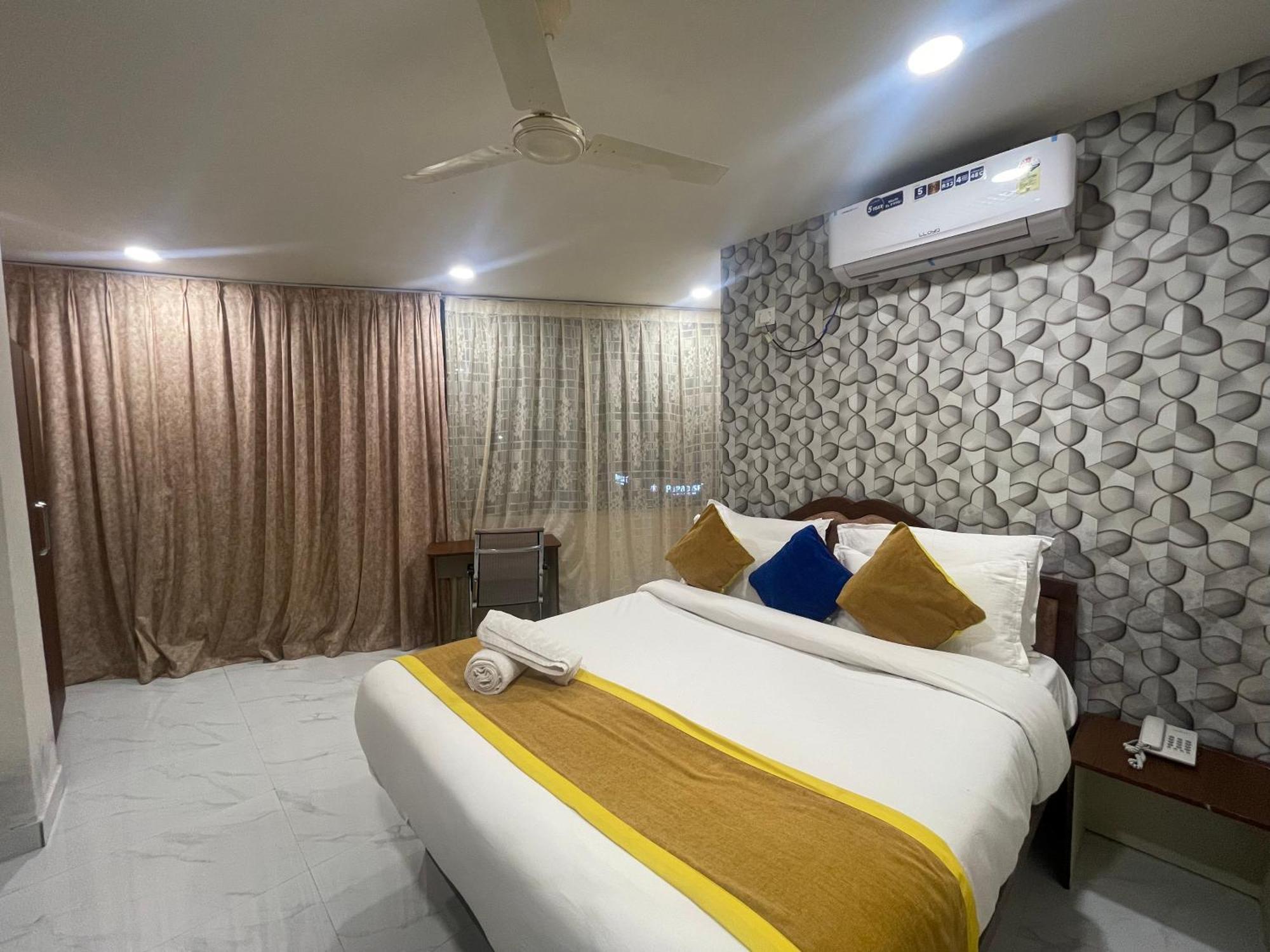 Hotel Eagle Grand Hyderabad Airport Zone シャムシャバード エクステリア 写真